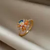 Anel Colorido de Girassol Novo de Verão para Mulheres, Ajustável e Versátil, Design de Nicho com um Toque de Luxo