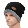 Gorro y bufanda de invierno transfronterizos conjunto de dos piezas para hombre gorro de punto cálido con forro de forro polar protección para los oídos para montar al aire libre gorro de lana para la cabeza
