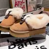 Sapatos de algodão com franjas versáteis para pessoas baixinhas sapatos fofos botas de neve da moda quentes para outono e inverno 2026 sola grossa slip-on novo estilo