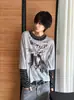 Exclusivo para ventas transfronterizas: Camiseta estampada a rayas patchwork de diseño estilo americano, dos piezas falsas, top casual versátil holgado para hombre
