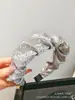 2025 Novo Verão Estilo Fada Estilo Plissado Diamante Quente Super Brilhante Passeio Encontro Passeio Moda Versátil Acessórios de Cabelo Faixa de Cabeça