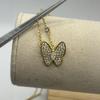Collar de Mariposa Full Diamante Chapado en Oro V Dulce Estilo Coreano y Japonés Diamante de Alto Carbono Importado Colgante Grueso de Tres Colores