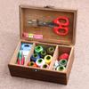 Caja de Costura Doméstica Kit de Costura de Madera Maciza Herramientas Pequeñas Portátil Multifuncional Set de Agujas de Coser Dormitorio de Estudiantes