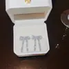 Pendientes de Perla de Plata S925 de Doble Uso para Mujer Otoño e Invierno Pendientes de Lazo de Gama Alta Pendientes Joker Viento Dulce y Fresco