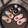 Tênis de Lona Infantil 2024 Primavera e Outono Novos Sapatos Infantis para Meninos e Meninas Bebê Jardim de Infância Sapatos para Interior