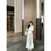 Nova Coleção Primavera e Outono Comércio Exterior Roupas Femininas Estilo Coreano Branco Estilo Gentil Conjunto de Duas Peças Camisola de Renda com Decote V + Conjunto de Manga Longa