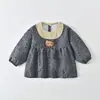 Avental infantil impermeável e resistente a manchas, babador de alimentação de bebê para outono e inverno, design reversível, peça de outer wear anti-manchas de manga longa Classe A para bebês e crianças pequenas
