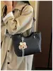 Bolso bandolera tejido para mujer de nueva importación, gran capacidad, color liso, versátil y elegante bolso de hombro tipo tote para el trabajo