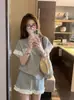 Moda de verano para niñas estilo europeo, moderno y a la moda, con ribete de encaje, casual, nuevo conjunto de moda de encaje dulce con pantalones cortos de manga corta