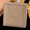 [Collar de Acero de Titanio Dorado + Color Acero] Moda de Lujo Ligero para Mujer El Más Fácil de Combinar Cadena para Clavícula Collar de Amor de Nicho de Gama Alta