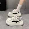 Zapatillas de moda oversized con suelas gruesas, estilo casual, nueva colección otoño 2026, perfectas para usar en capas, versátiles, elegantes y ligeras.