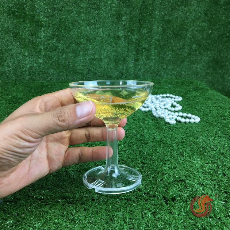 一体成型香槟杯