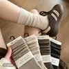 Estilo vintage, estética "old money", meias femininas até a panturrilha, com padrão jacquard, cor sólida, tecido respirável, design versátil, meias com babados estilo coreano, comprimento doce e estiloso da panturrilha ao joelho