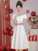 Vestido de un solo hombro, Vestido de noche pequeño, Primer amor, Vestido blanco pequeño, Registro de Certificado de Socialité Francesa, Se puede usar en ocasiones normales