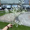 Arco de Boda Blanco Puro Decoración Floral Hortensia Blanca Orquídea Mariposa Gipsofila Guía de Camino para Arco Flores Artificiales Mayoreo