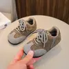 Novedad Primavera 2025 Zapatos de Pan para Niños y Niñas Primavera y Otoño Zapatos Deportivos Casuales Antideslizantes Zapatos Forrest Gump Zapatos de Entrenamiento Alemanes Zapatos de Patinaje para Niños