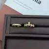 Anillo de Oro Apilado Super Hada Saturno con Circonita para Mujer, Moda Estilo Ins Diseño de Nicho, Joyería de Lujo Accesible de Alta Gama para Mujeres
