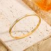 Europa e Estados Unidos pulseira de aço inoxidável com incrustação de concha branca simples novo estilo ins feminina aço titânio não desbota feminino nicho