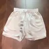 Pantalones Cortos de Satén de Acetato Estilo Old Money de Verano, Hielo de Seda Frescos y Transpirables para Hombre, Pantalones de Cuatro Cuartos con Caída de Lujo de Gama Alta
