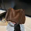 2026 Nova Bolsa de Ombro Único em Camurça Retrô Feminina Versátil Corrente Bolsa Transversal Grande Capacidade Bolsa Tote para o Dia a Dia