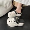 Chinelos de Sola Grossa para Verão Feminino para Uso Externo Retrô Chinelos Romanos de Dedo 7cm Altura Sandálias Eva de Sola Macia com Sensação de Pisada na Lama