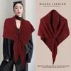 Chal de punto triangular cruzado de color puro mezclado con lana para otoño e invierno, moderno y versátil, protector de cuello y bufanda de cuello cálidos con chaleco