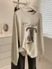 ¡Perro lindo~ Sudadera casual de cuello redondo que reduce la edad, estilo coreano, para mujer! 26 tops tipo suéter holgados y adelgazantes de otoño e invierno que te hacen lucir más pálida