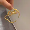 "Kitty" Pulseira Aberta com Laço Dourado para Mulheres, Estilo Menina, Joia de Temperamento de Luxo Leve de Nicho, Pulseira de Menina