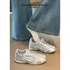 Tênis Dad Prata de Design Exclusivo para Mulheres, Malha Respirável, Sapatos Esportivos Retrô, Fazem os Pés Parecerem Menores, Versátil, Leve, Sapatos Casuais