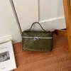 Bolso pequeño cuadrado, simple y casual, nuevo estilo vintage otoño 2026, diseño único de nicho, bolso cruzado de un solo hombro para mujer