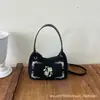 Bolsa de Mano Artística para Mujer con Bordado de Trébol de Cuatro Hojas y Nota Musical, Estilo Retro Otoño 2026, Bolso de Hombro Tote Fresco, Bolso de Moda para el Viaje Diario