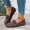 Pantuflas Exportación Talla Grande Tacón de Cuña Suela Gruesa Pantuflas 2025 Nuevo Bordado de Flor de Ciruelo Suela de Plataforma Pantuflas Casuales para Mujer