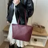 Bolsa de Gran Capacidad para Estudiantes Internacionales que Van a Clase Moda Nueva 2026 para Mujer Bolso de Hombro Individual Tejido Bolso Tote Casual