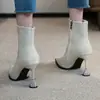Botas Curtas Bege para Mulheres 2026 Primavera e Outono Novas Botas de Moda Botas de Salto Alto Finas Couro Bico Fino Salto de Taça de Vinho com Strass Versátil