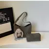 Bolso de Lujo Ligero Estilo Coreano de Nicho para Mujer 2025 Invierno Nuevo Bolso de Hombro Estilo de Gama Alta Versátil para el Trabajo Bolso Cruzado