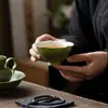 Taza de Cerámica Verde con Manchas Doradas y Pétalos de Pie Alto, Nueva Taza de Té Estilo Chino, Taza de Té Kung Fu para Uso Doméstico