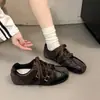 Tênis de treino alemão retro com cadarço para mulheres em estoque para o início do outono, novo modelo 2026, sola plana, patchwork, tênis casuais versáteis de nicho