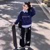Elegante y Versátil Moda para Niñas Moderna Combinación Perfecta Rayas Patchwork Cuello Polo Falso Dos Piezas Sudadera Pantalones Anchos Casuales Conjunto