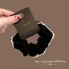 Scrunchie de Veludo Três Cores Resistente com Borda de Pérola para Mulheres, Alta Elasticidade e Acessório de Cabelo Durável para Prender o Cabelo na Nuca