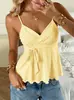Camisole Europeia e Americana Estilo Cruzado para Primavera/Verão 2026, com Decote V, Ajuste na Cintura, Bordas Onduladas e Alças de Amarrar, Top Slim sem Mangas para Usar por Cima