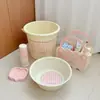 Set de tocador rosa para niñas, cubo para dormitorio de estudiantes, lavabo, cesta de baño, artículos de tocador, cubo de plástico grueso y resistente