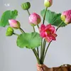 Flor de Loto Artificial Tacto Humano Flor de Nenúfar Arreglo Floral Estanque Flores Artificiales Sala de Estar Ofrenda a Buda Accesorios Decoración de Jarrón Adorno Vaina de Semilla de Loto
