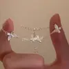 El brazalete de mariposa es fresco, dulce, elegante y lujoso, un accesorio delicado y único, perfecto como regalo de cumpleaños para una novia