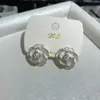Pendientes de Camelia Florales Color Vino Tinto Nuevo Estilo Caliente 2025 Pendientes de Perla Retro Franceses para Mujer con un Toque de Alta Gama