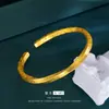 Pulsera Abierta Antigua de Flor Retorcida Dorada con Palabras Auspiciosas, Nueva Pulsera Sólida Estilo Chino para Mujer, Pulsera Retorcida Cuadrada con Palabras Auspiciosas