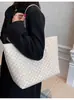 Bolso de mano simple y elegante para mujer, gran capacidad, bolso de mano con estampado vintage, bolso de hombro y axila casual moderno, comercio exterior