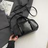 Bolsa de Mão de Couro com Cera de Óleo da Moda Feminina Nova Outono e Inverno 2024 Bolsa de Ombro Transversal Simples de Alta Qualidade
