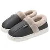 Pantuflas de Algodón Impermeables para Mujer Invierno Hogar Cálido Felpa Interior Hogar Baotou Suela Gruesa Resistente al Desgaste Pantuflas de Algodón para Hombre Venta al por Mayor