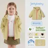 [À Prova D'água] Jaqueta Corta-vento Infantil para Meninas 2026 Novo Estilo Jaqueta Infantil Casual de Outono com Capuz de Desenho Animado para Crianças Pequenas