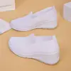 Zapatos populares de punto transpirable para primavera y verano de Bai Zhenhe con suelas suaves que no cansan los pies, zapatos que aumentan la altura, ligeros, cómodos y antideslizantes